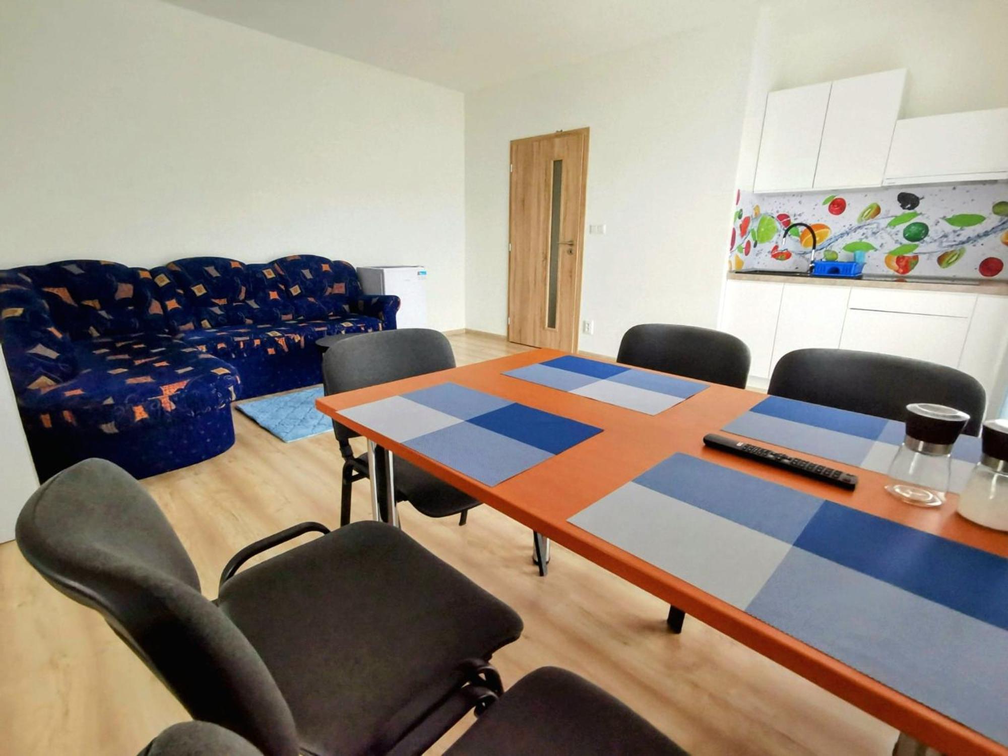 Comenius Apartments - Apartmany Na Rohu สวิดนีค ภายนอก รูปภาพ